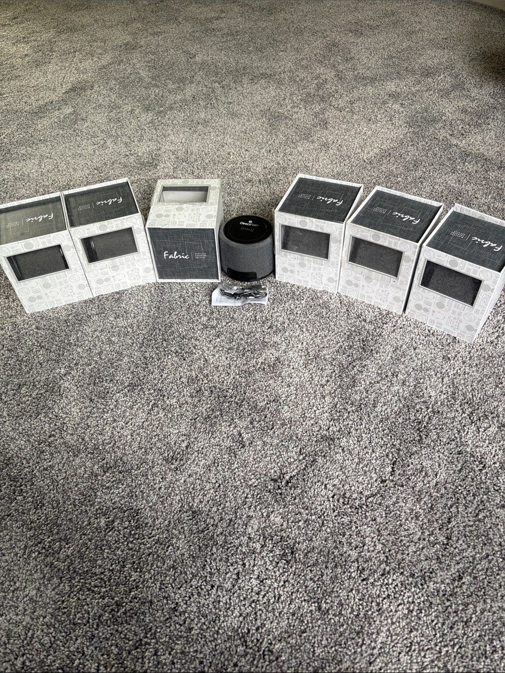 6 x Leeds Forward Fabric Wireless Charging Bluetooth Speakers NEW